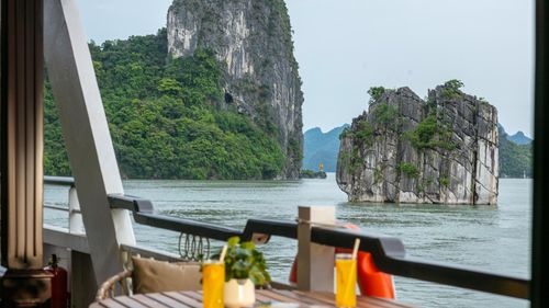 La Regina Day Cruise Halong Bay