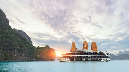 La Regina Legend Cruise in Halong and Lan Ha Bay Vietnam